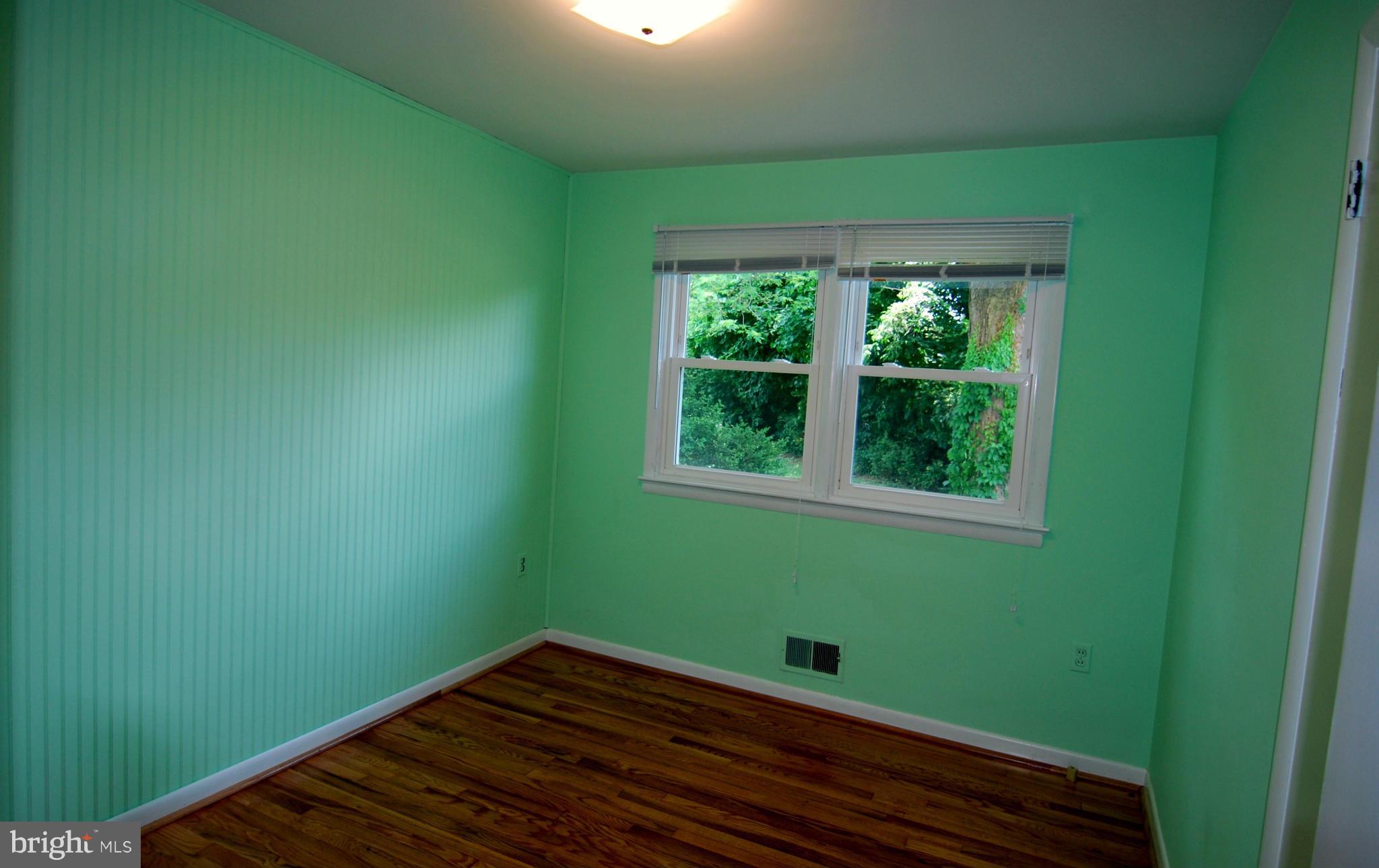 16 Mills Road Gaithersburg, MD 20877 - Photo 14 of 24 Bedroom