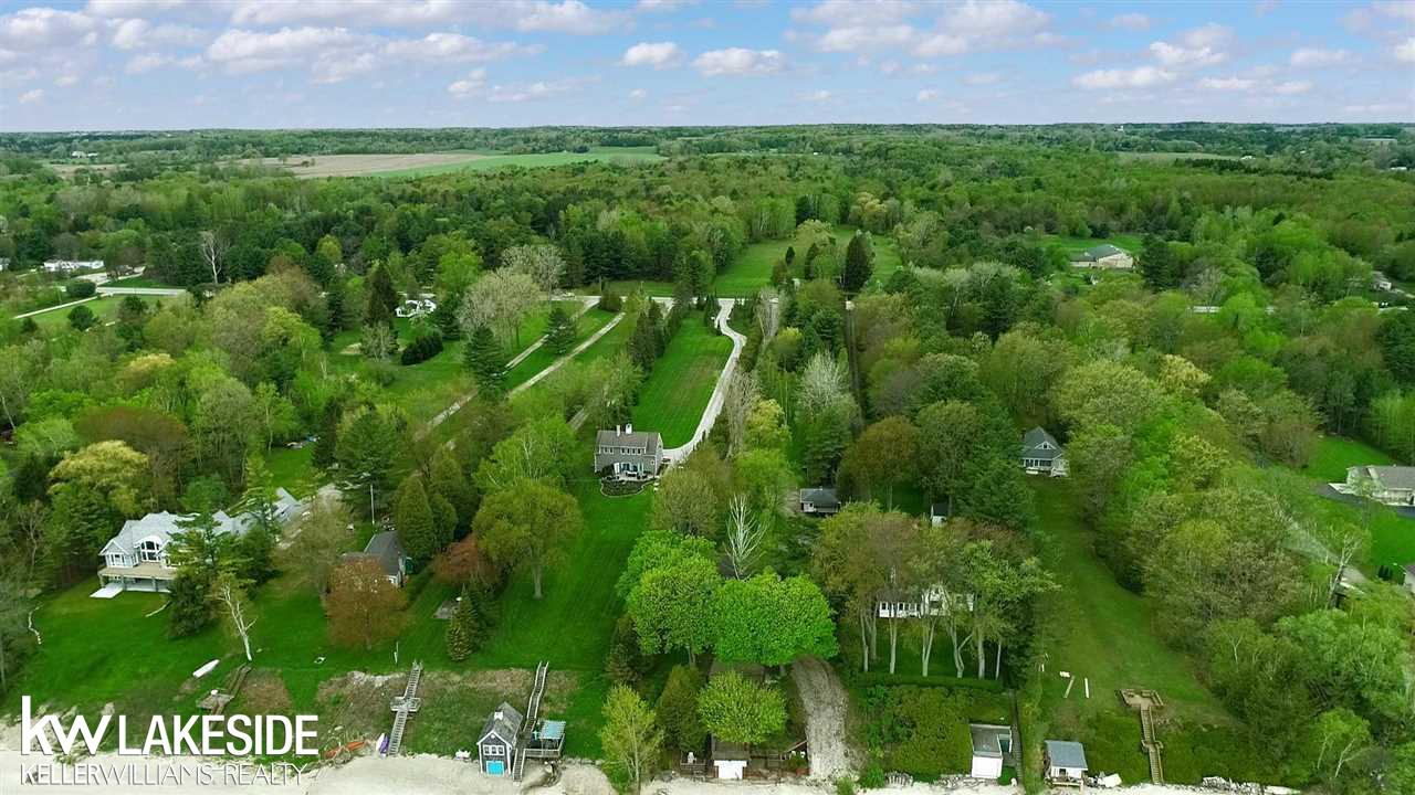 4735 Lakeshore Road Lexington, MI 48450 - Photo 69 of 75 50074704-68.JPG