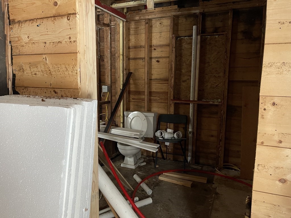 8 Dawson Road Worcester, MA 01602 - Photo 11 of 17 Gallery Image 11