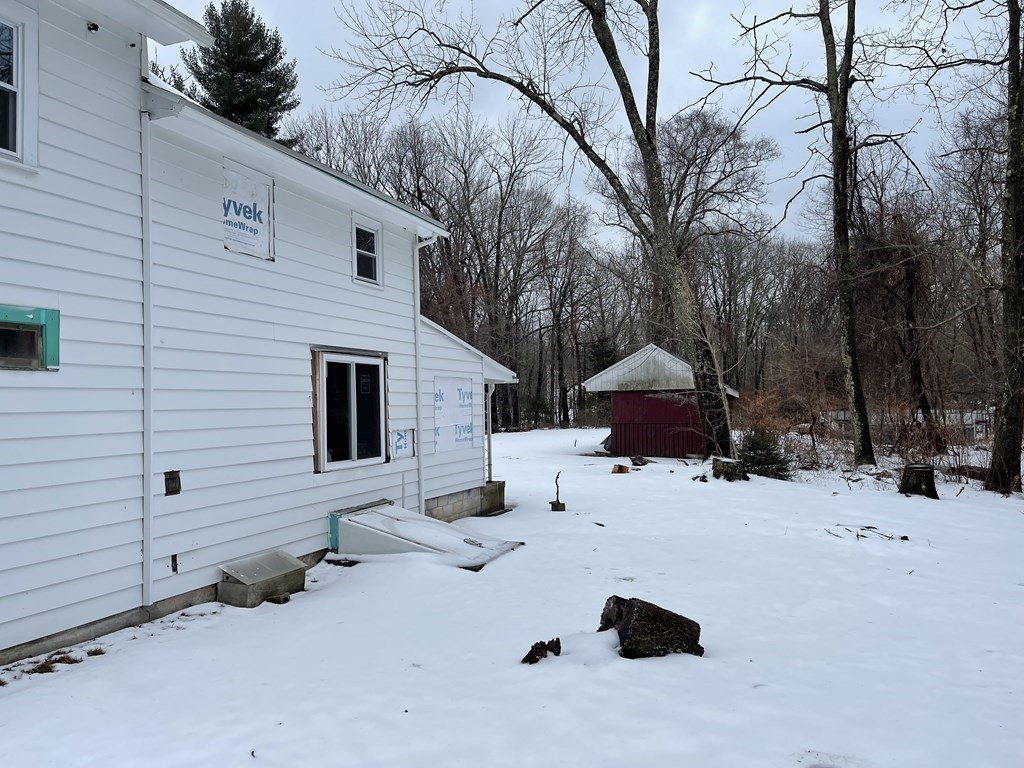 8 Dawson Road Worcester, MA 01602 - Photo 2 of 17 Gallery Image 2
