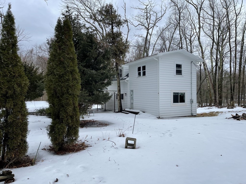 8 Dawson Road Worcester, MA 01602 - Photo 4 of 17 Gallery Image 4