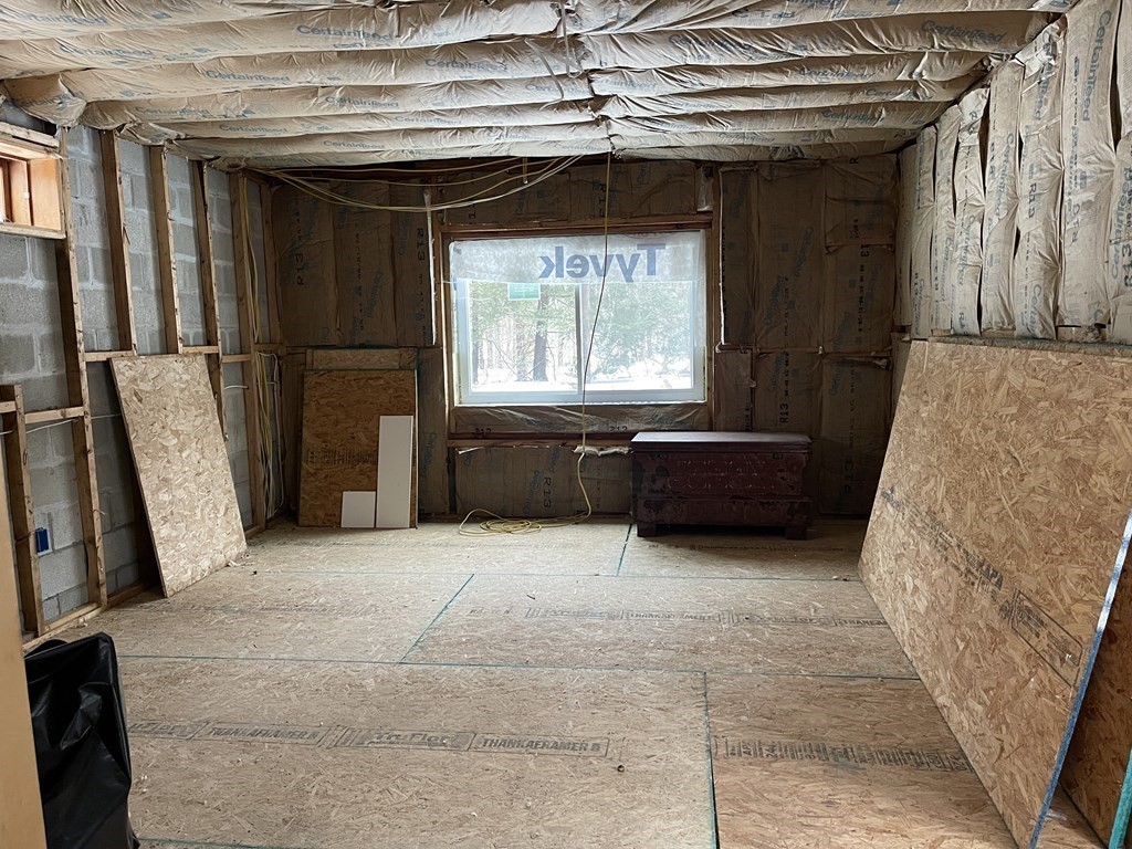 8 Dawson Road Worcester, MA 01602 - Photo 6 of 17 Gallery Image 6
