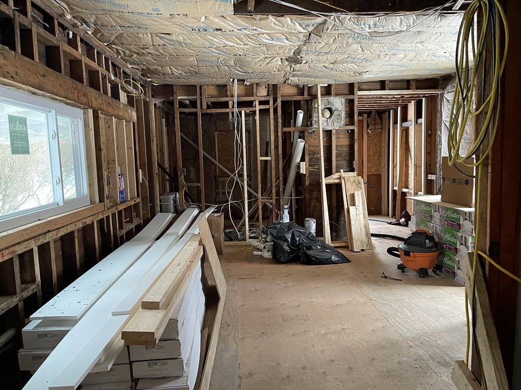 8 Dawson Road Worcester, MA 01602 - Photo 7 of 17 Gallery Image 7