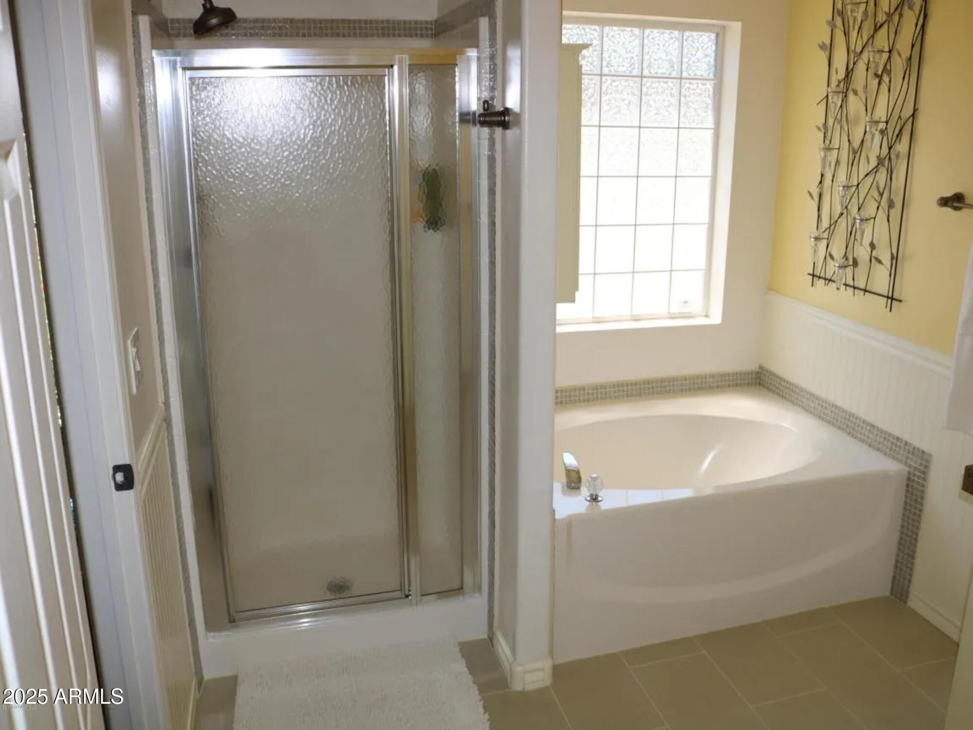 2322 Beasley Flat Road Camp Verde, AZ 86322 - Photo 20 of 27 a bathroom with a tub and shower