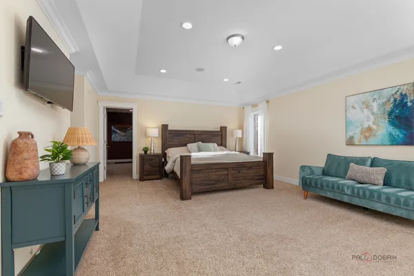 $1,570,000 | 1147 Steeple View Drive, Long Grove, IL 60047