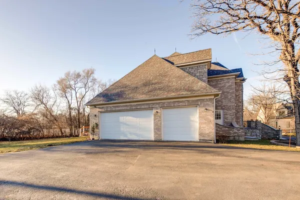 $1,570,000 | 1147 Steeple View Drive, Long Grove, IL 60047