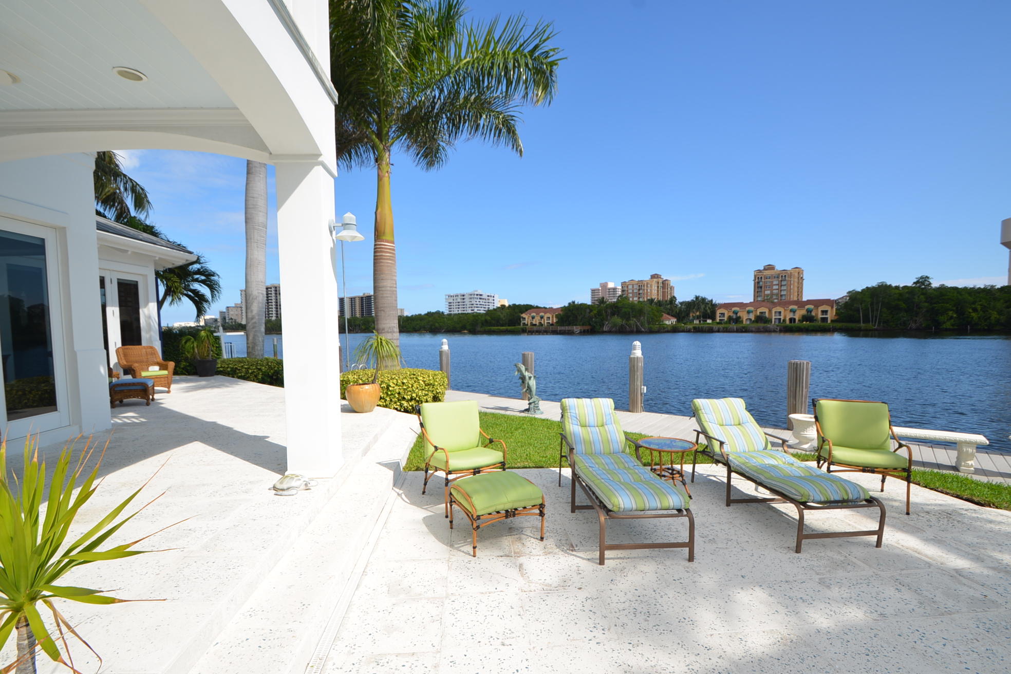 6898 Northeast 8th Drive Boca Raton, FL 33487 - Photo 12 of 62 DSC_7780