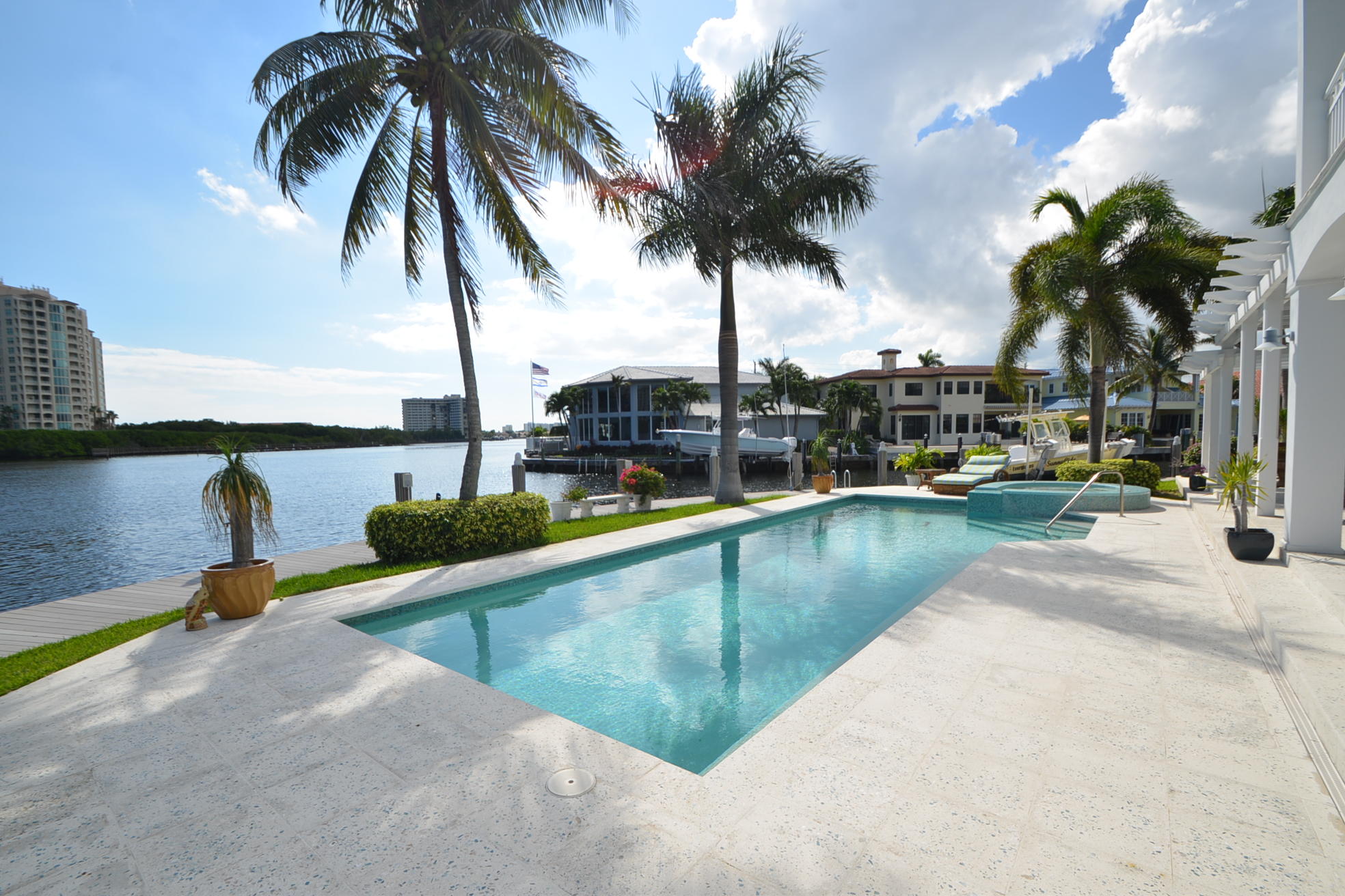 6898 Northeast 8th Drive Boca Raton, FL 33487 - Photo 13 of 62 DSC_7781