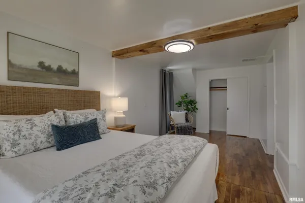 $127,000 | 121 North Broad Street, Loraine, IL 62349