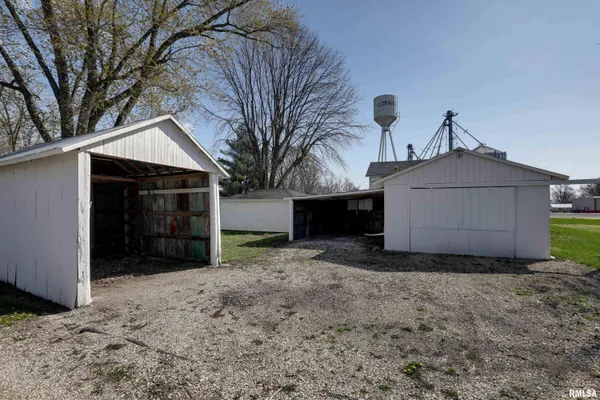 $127,000 | 121 North Broad Street, Loraine, IL 62349