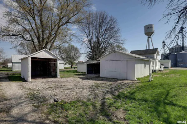 $127,000 | 121 North Broad Street, Loraine, IL 62349