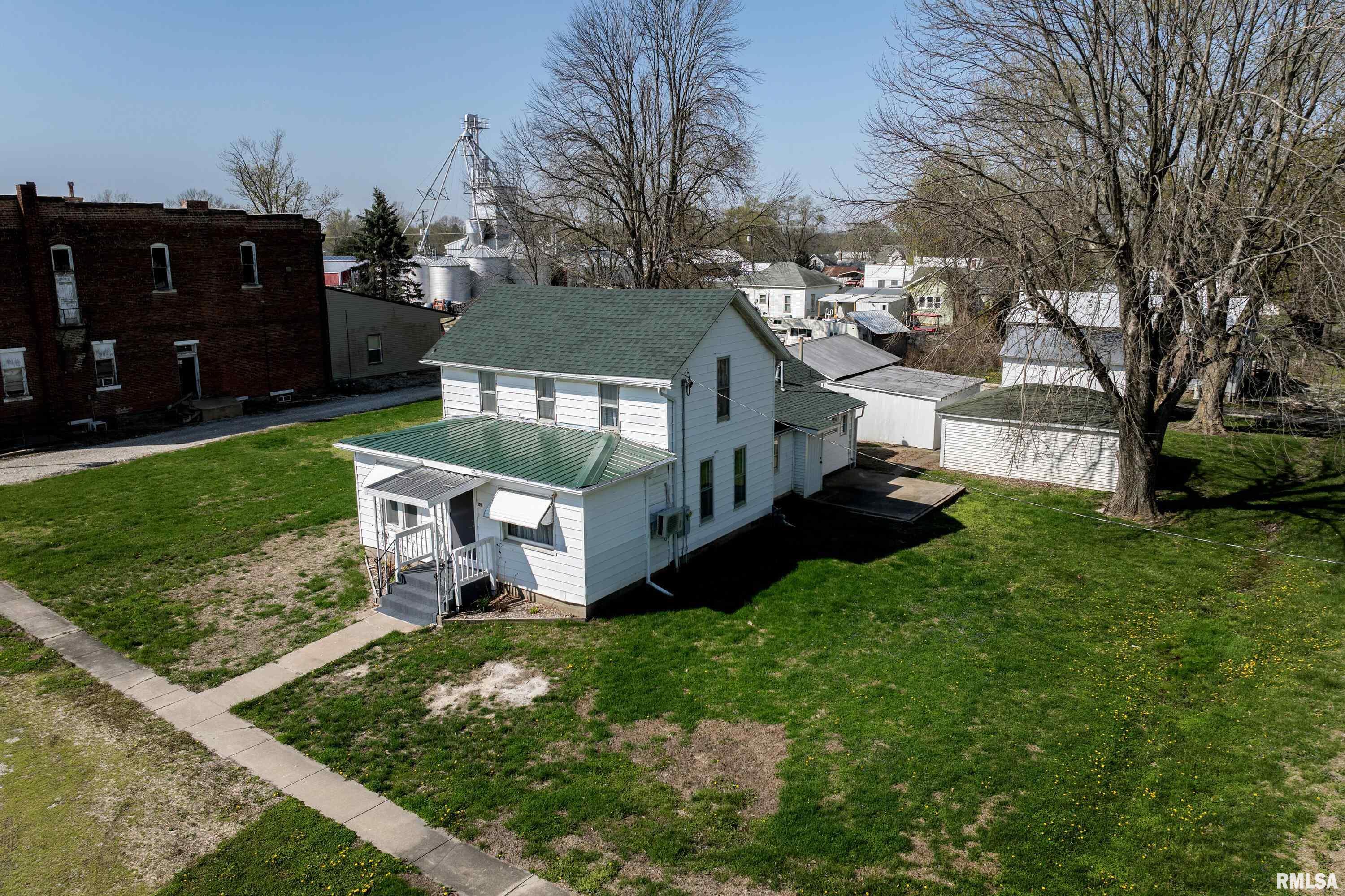 121 North Broad Street Loraine, IL 62349 - Photo 26 of 42