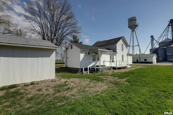 $127,000 | 121 North Broad Street, Loraine, IL 62349