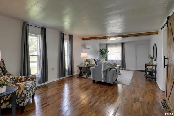 $127,000 | 121 North Broad Street, Loraine, IL 62349