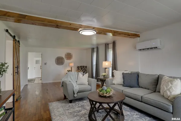 $127,000 | 121 North Broad Street, Loraine, IL 62349