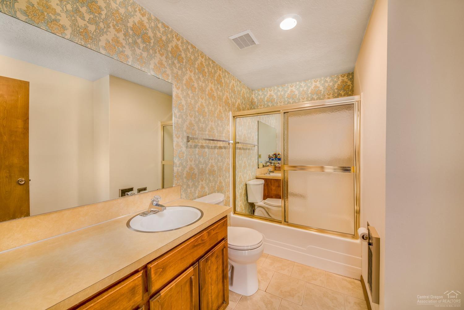 20439 Bullblock Road Bend, OR 97702 - Photo 15 of 25 Additional Photo