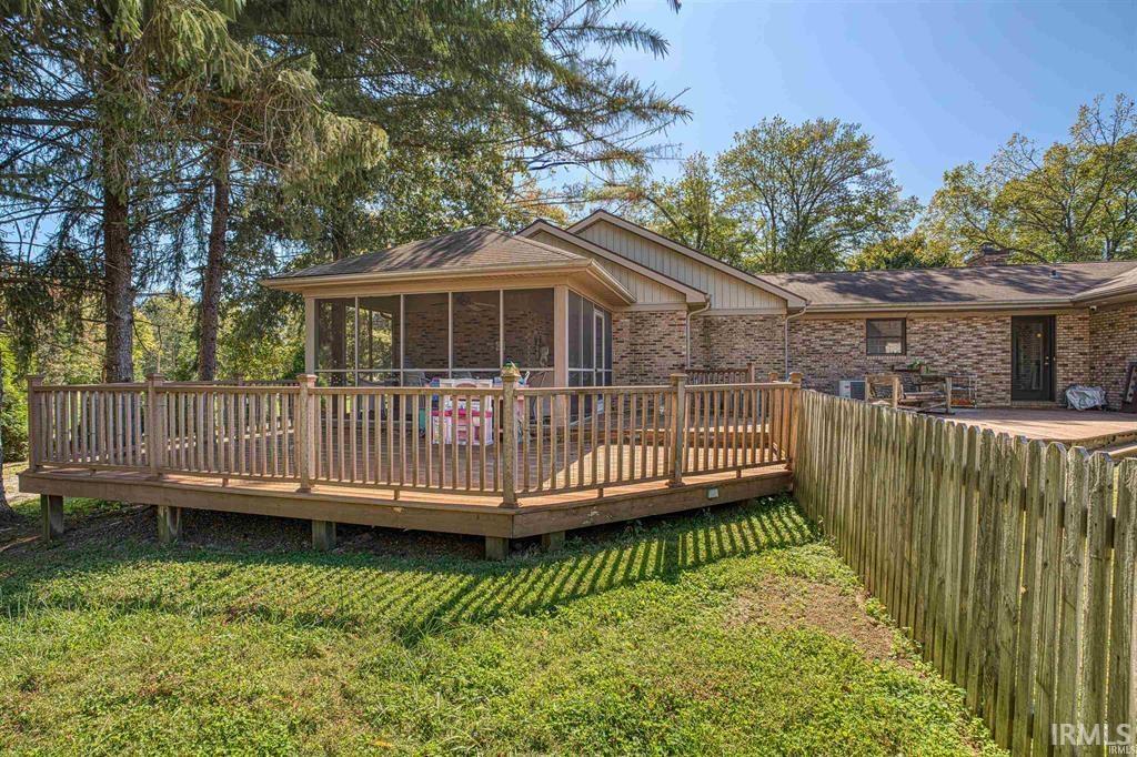 2923 West Mill Road Evansville, IN 47720 - Photo 18 of 22