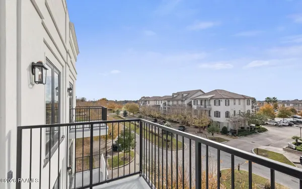 $1,550 | 200 Prescott Boulevard, Unit 300, Youngsville, LA 70592