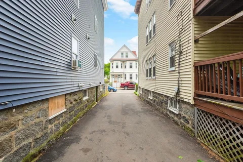 $900,000 | 31 Corona Street, Boston, MA 02124