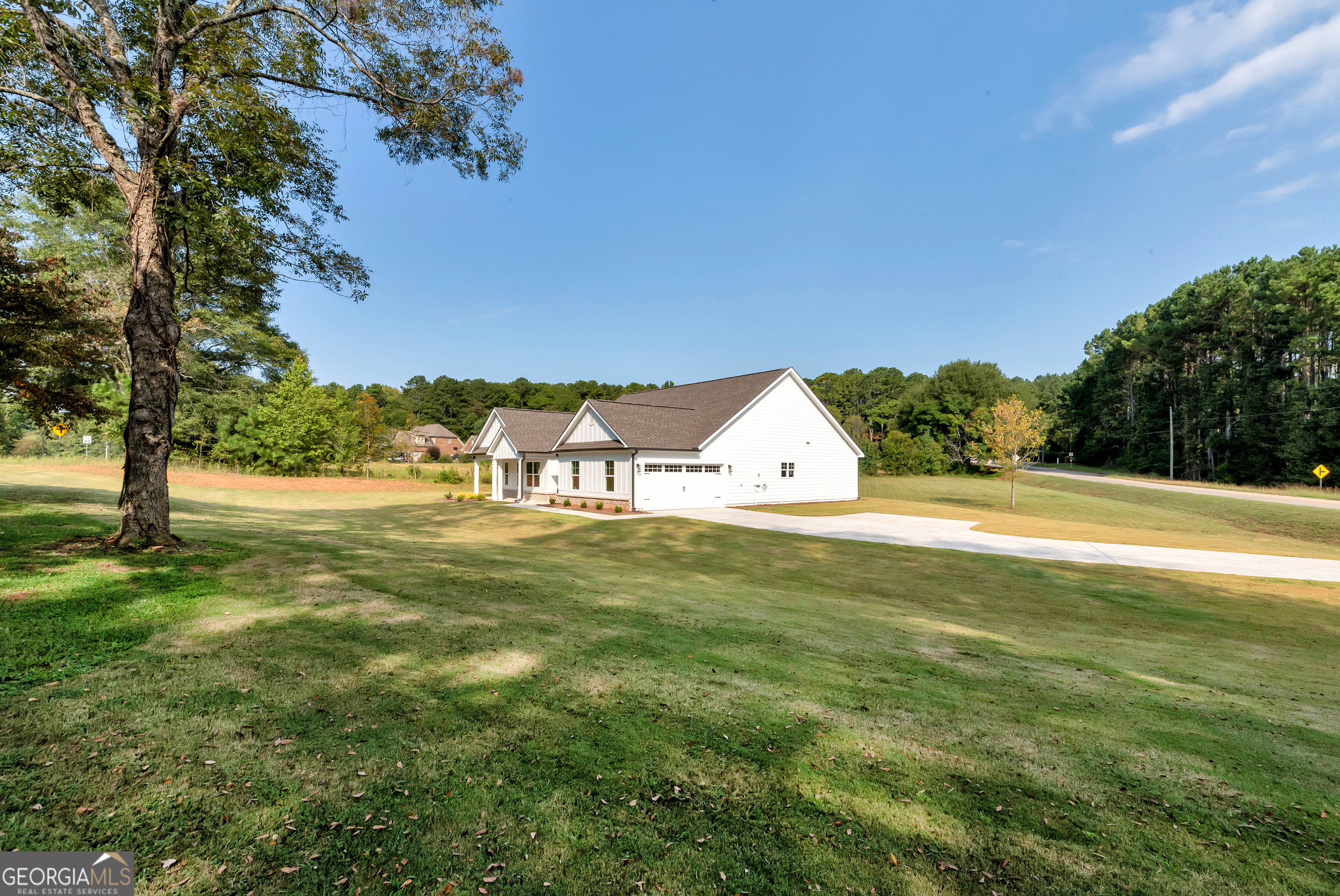 6376 Brockton Loop Jefferson, GA 30549 - Photo 9 of 59