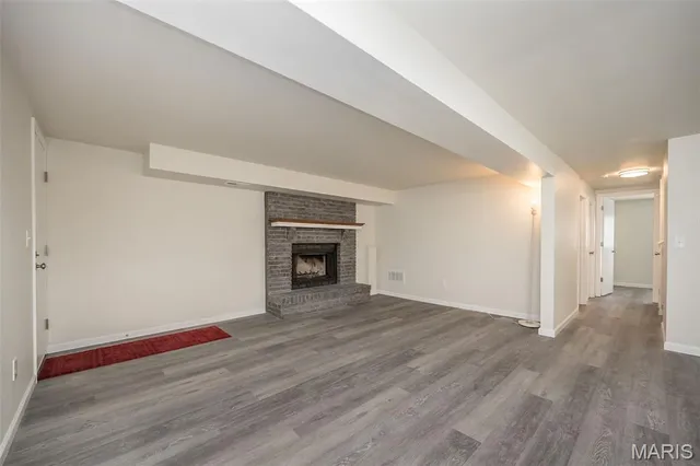 $349,900 | 136 Universal Drive, St. Peters, MO 63376