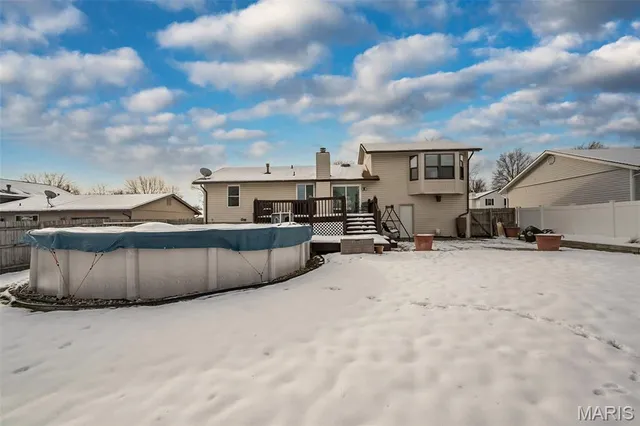 $349,900 | 136 Universal Drive, St. Peters, MO 63376