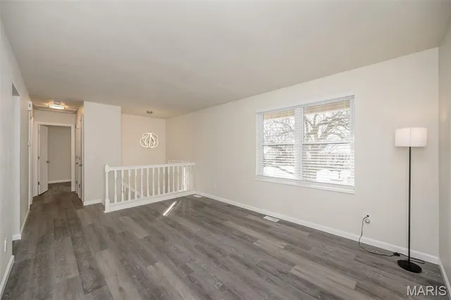 $349,900 | 136 Universal Drive, St. Peters, MO 63376