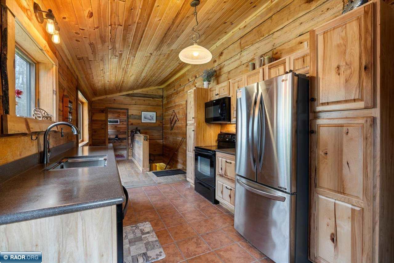 12842 Wichingen Road Hibbing, MN 55746 - Photo 12 of 48