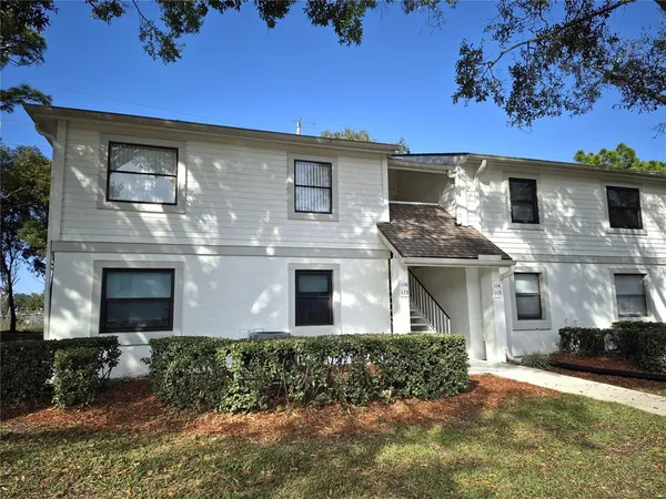 $1,750 | 114 Meadow Lane, Unit 114, Oldsmar, FL 34677