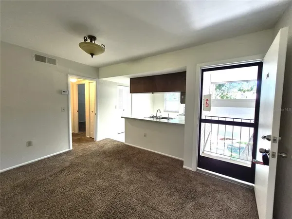 $1,750 | 114 Meadow Lane, Unit 114, Oldsmar, FL 34677