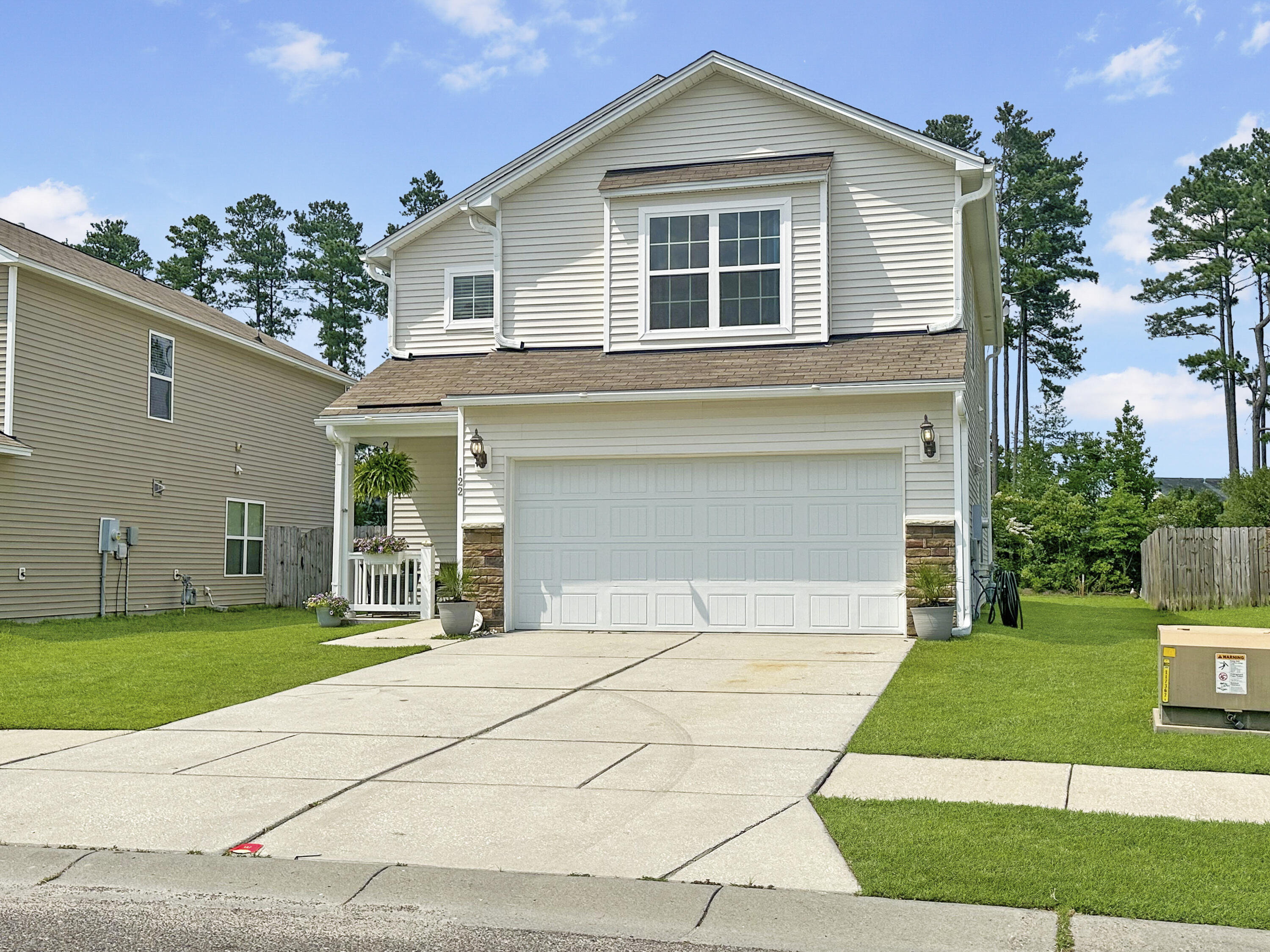 122 Brookhaven Road Summerville, SC 29486 - Photo 3 of 27 IMG_7947
