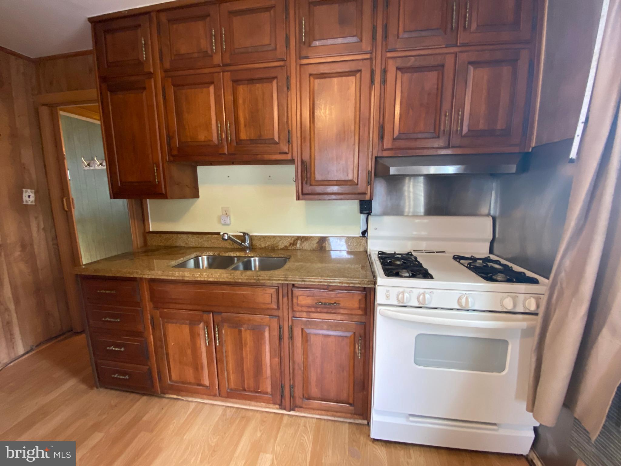 4512 Furman Road Rockville, MD 20853 - Photo 24 of 38