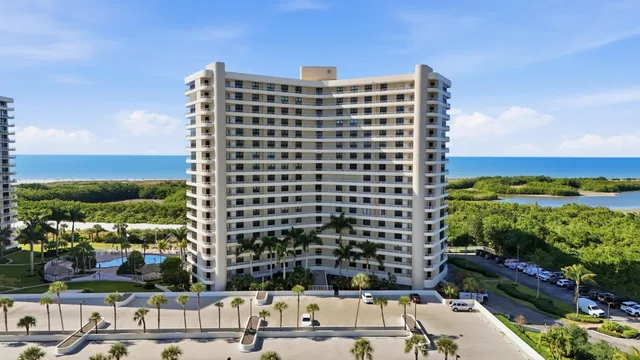 $650,000 | 440 Seaview Court, Unit 409, Marco Island, FL 34145