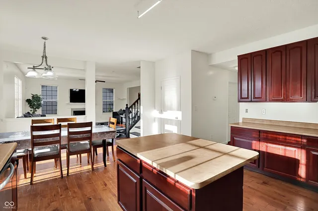 $427,000 | 2161 Silver Rose Drive, Avon, IN 46123