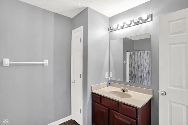 $427,000 | 2161 Silver Rose Drive, Avon, IN 46123