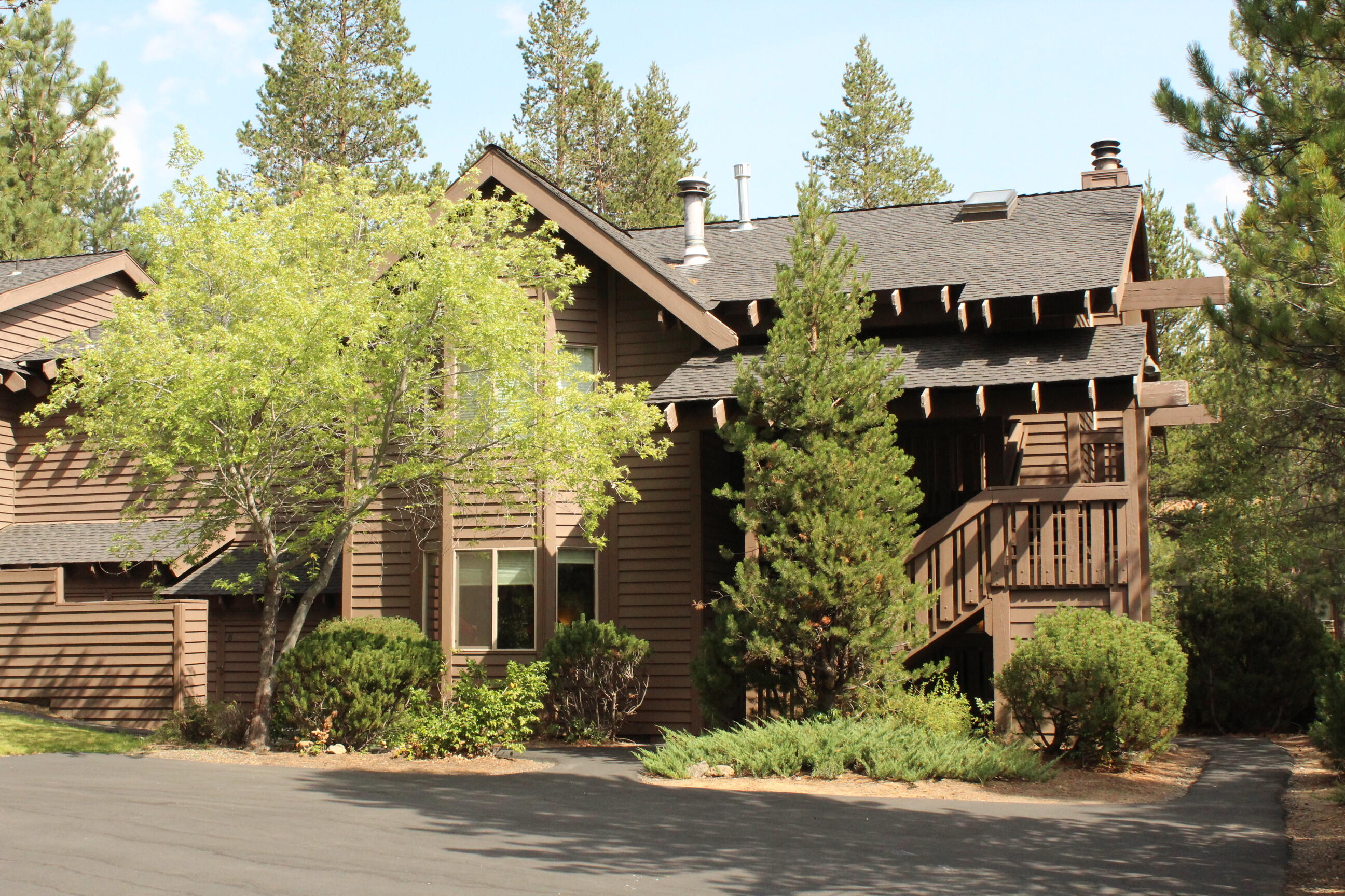 57307 Beaver Ridge Loop, Unit 7A Sunriver, OR 97707 - Photo 1 of 28 1-Front-R7