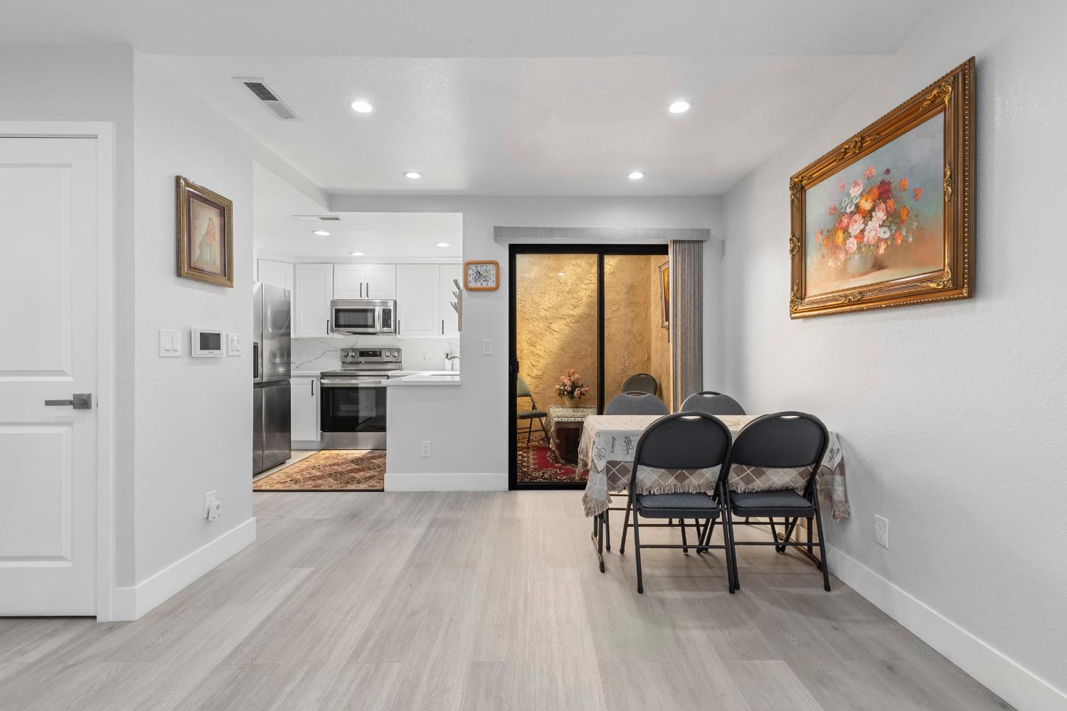 3068 Radford Way Turlock, CA 95382 - Photo 6 of 18