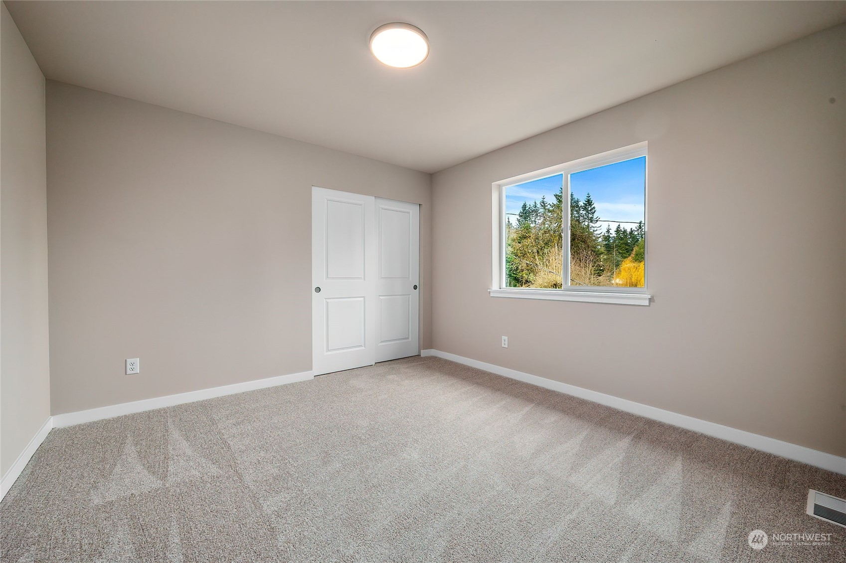 24230 Brier Road Brier, WA 98036 - Photo 29 of 40 an empty room with windows