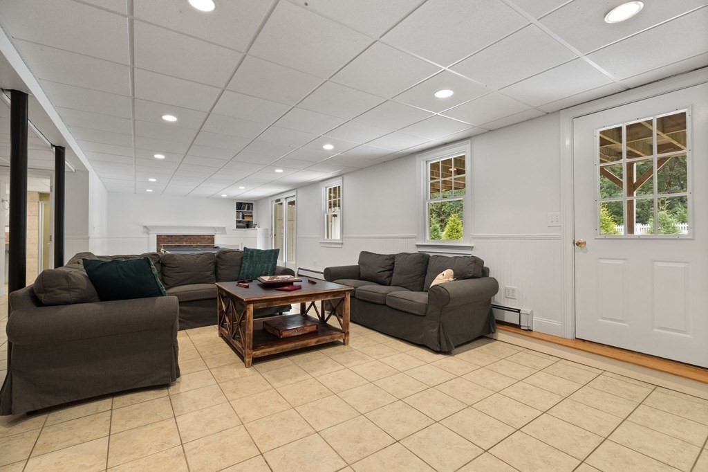 109 Stockbridge Road Scituate, MA 02066 - Photo 29 of 41 Gallery Image 29