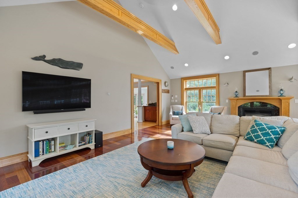 109 Stockbridge Road Scituate, MA 02066 - Photo 4 of 41 Gallery Image 4