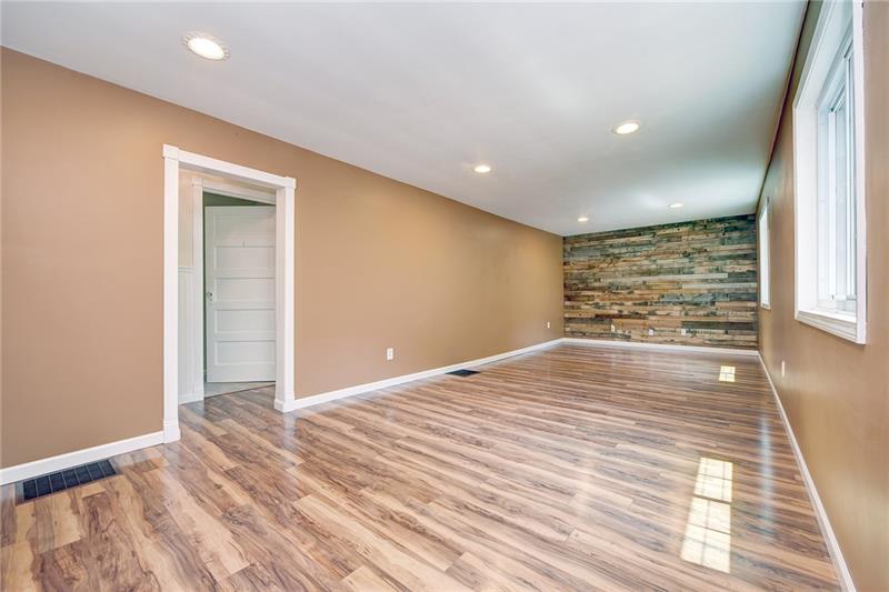 1153 Allison Hollow Road Washington, PA 15301 - Photo 3 of 24 Gallery Image 3