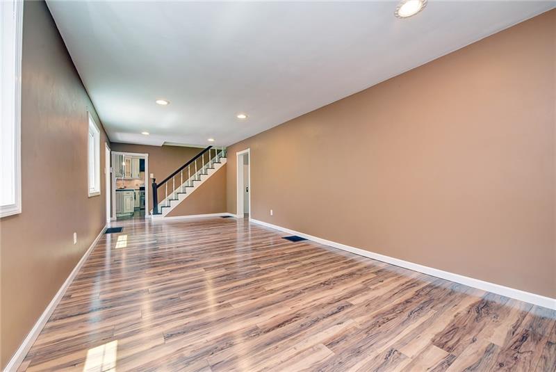 1153 Allison Hollow Road Washington, PA 15301 - Photo 4 of 24 Gallery Image 4