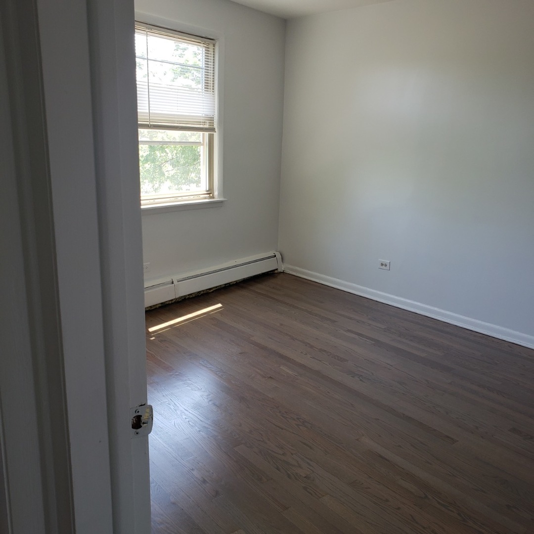 8537 Niles Center Road, Unit 3B Skokie, IL 60077 - Photo 2 of 9