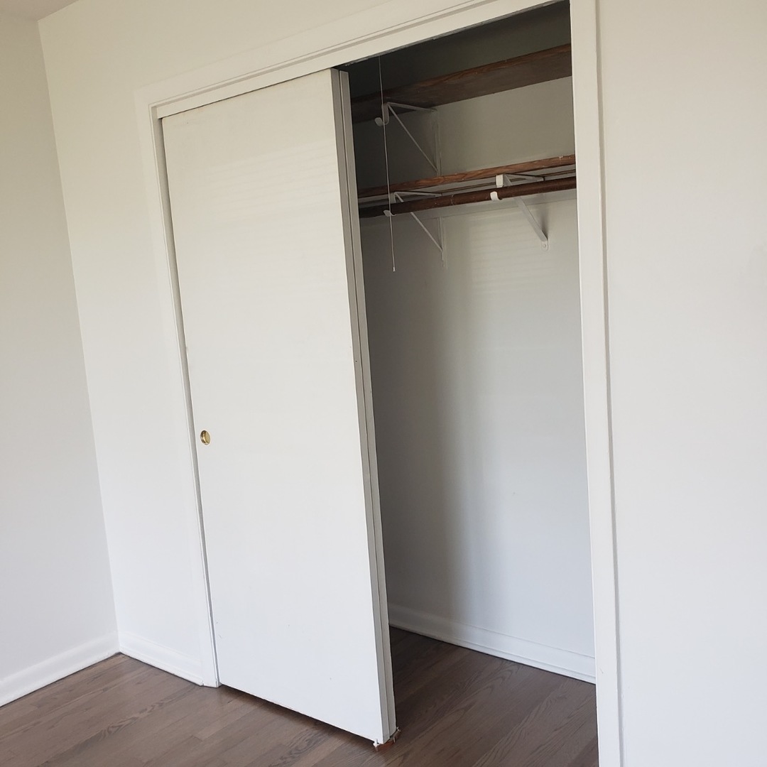 8537 Niles Center Road, Unit 3B Skokie, IL 60077 - Photo 5 of 9