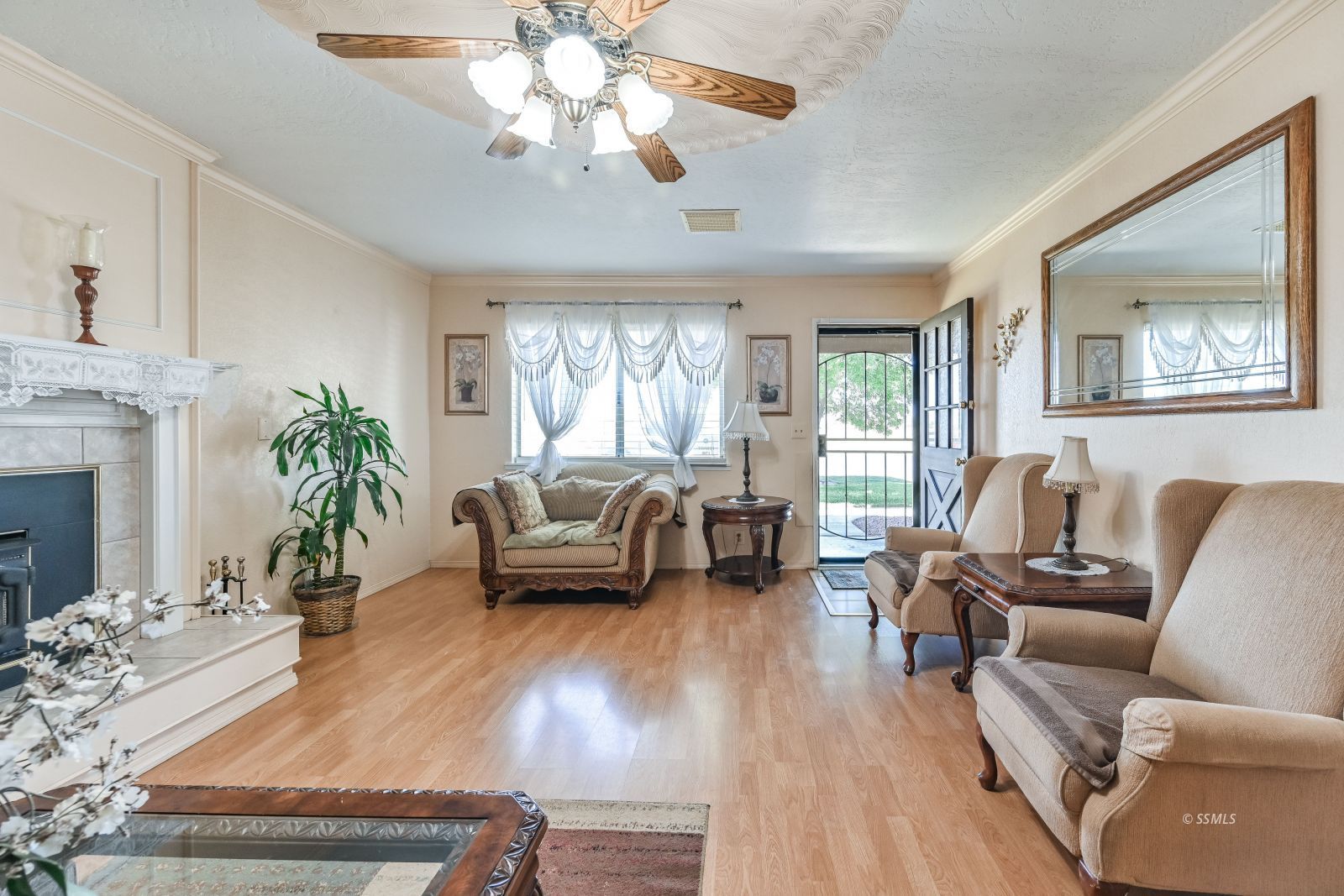 420 South Gateway Boulevard Ridgecrest, CA 93555 - Photo 5 of 32