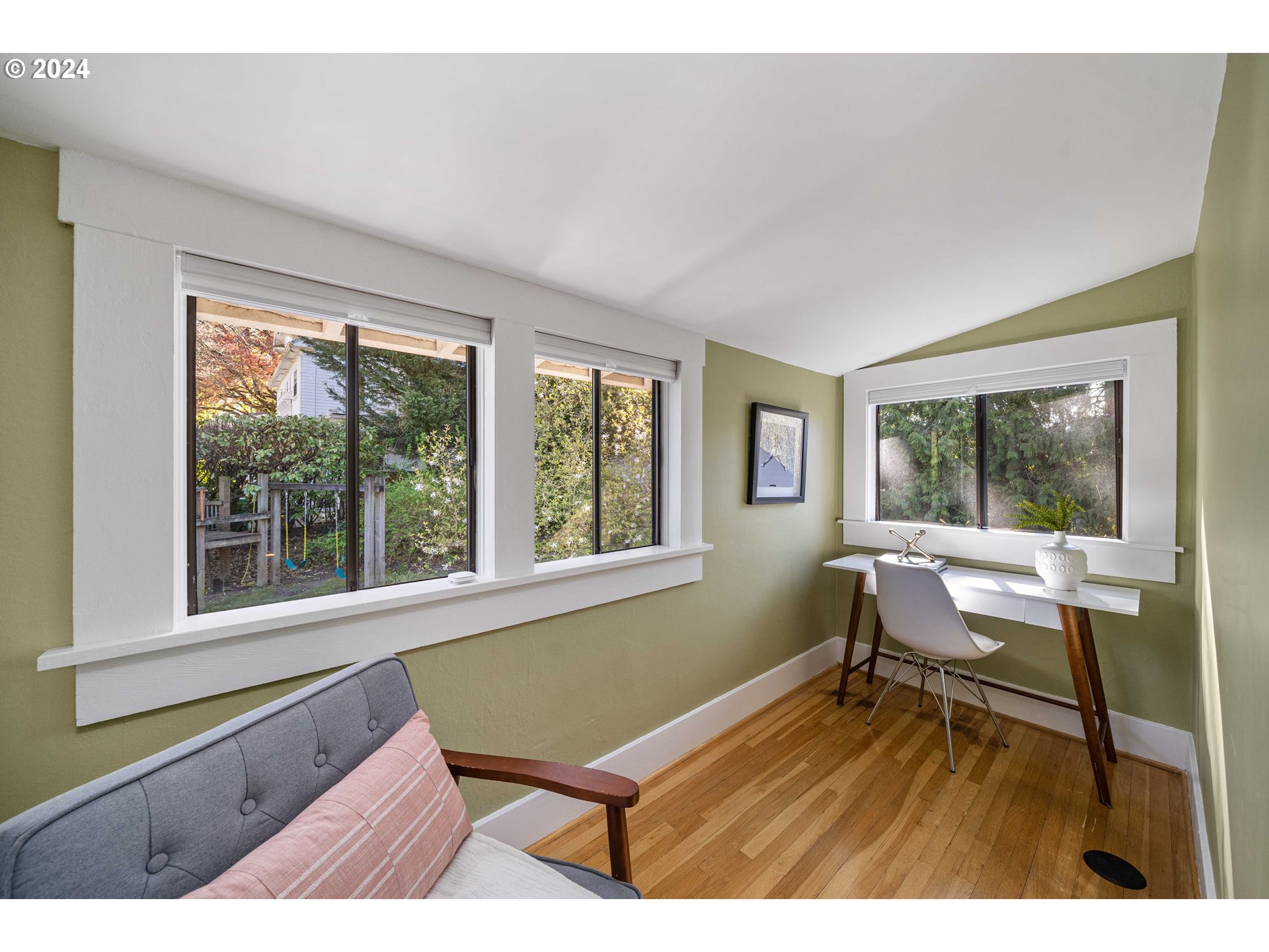 3795 Southwest Chehalem Avenue Portland, OR 97239 - Photo 32 of 47 Gallery Image 32