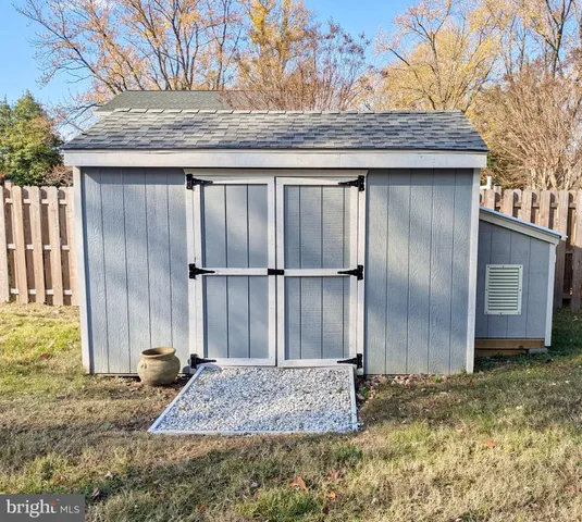 a view of outdoor space