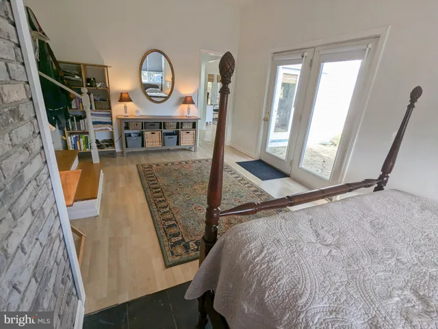 a view of a living room washer and dryer