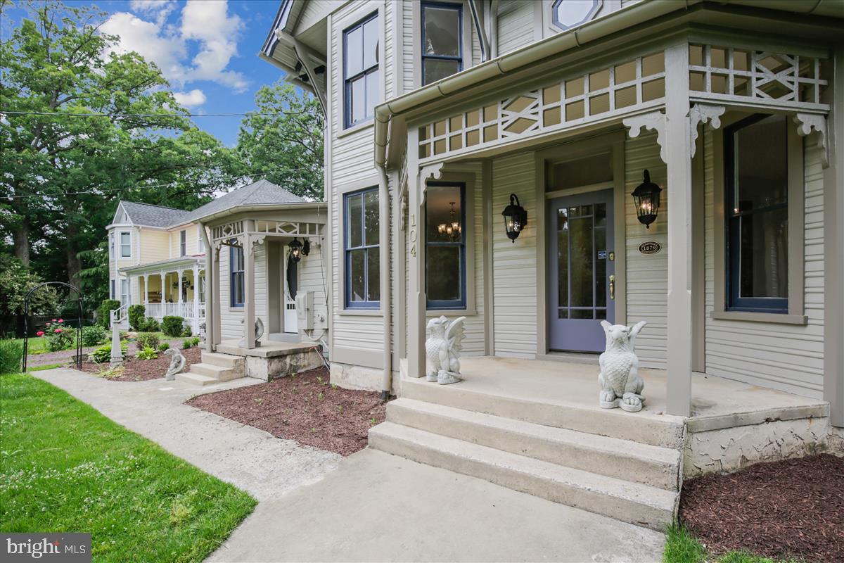 104 Chestnut Street Gaithersburg, MD 20877 - Photo 3 of 44