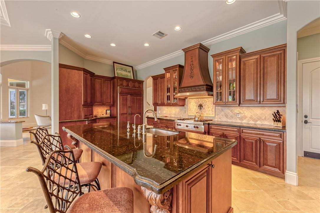 2320 Northeast 34th Court Lighthouse Point, FL 33064 - Photo 12 of 97 Photo 12